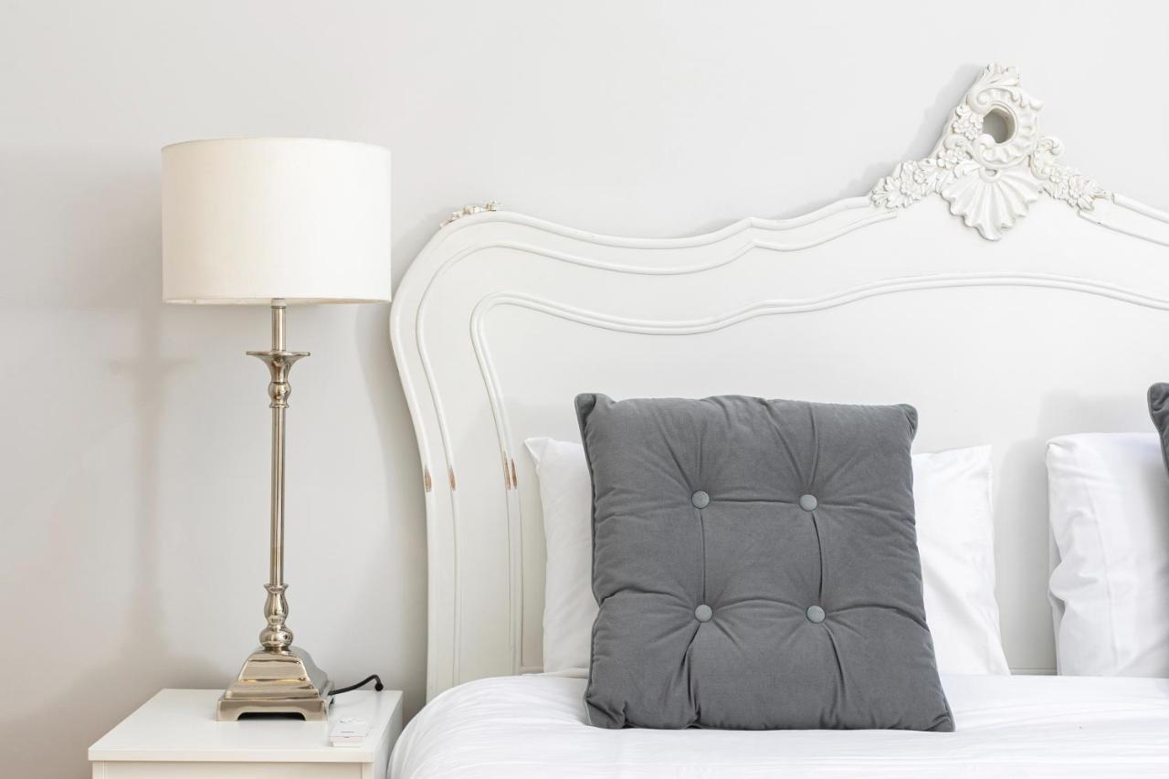 Penthousestays Notting Hill - Spacious 3 Bedroom King Bed Apartment - Near Portobello Road & Kensington High Street London Exterior photo